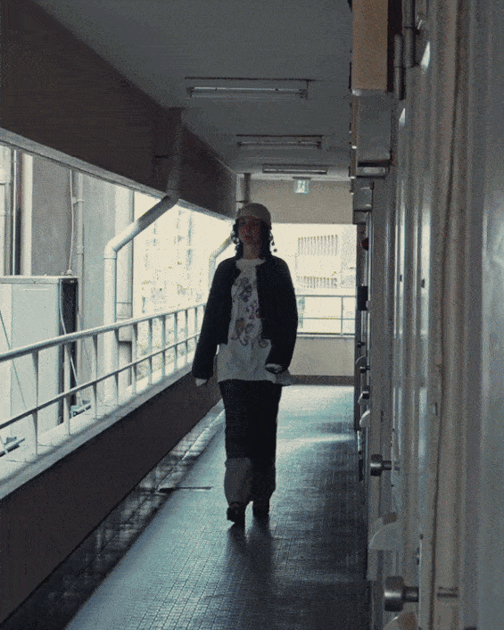 VIDEO